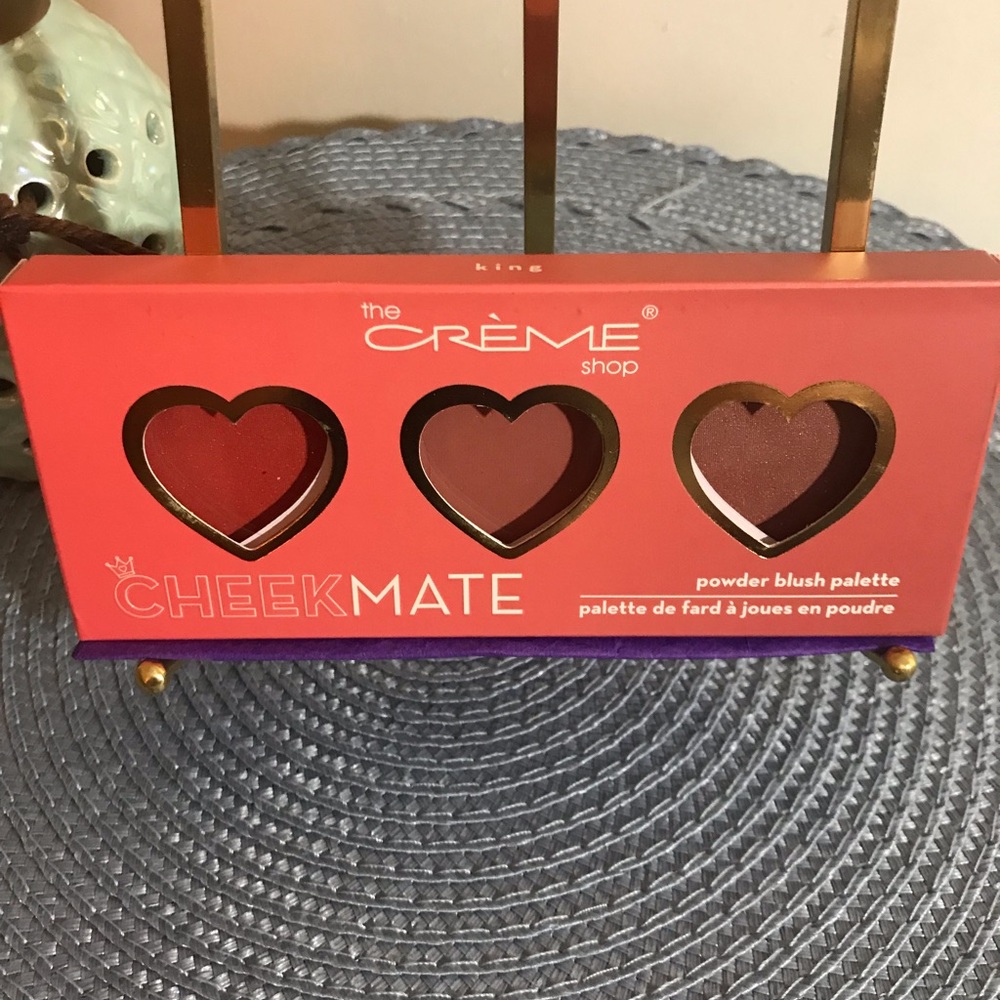 The Creme Shop || powder blush palette